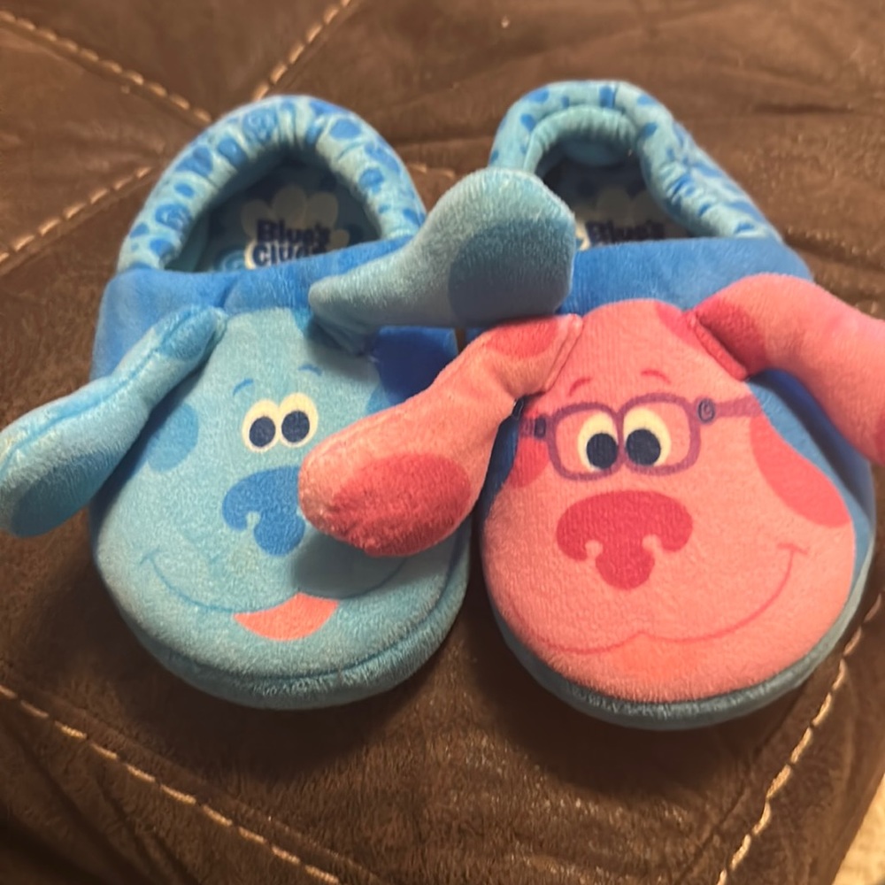 Blue clues slippers